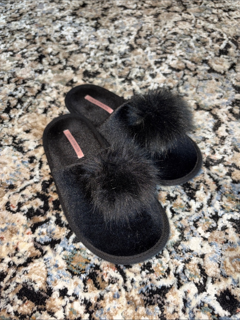 VS Black Fuzzy Pom Slide Slippers